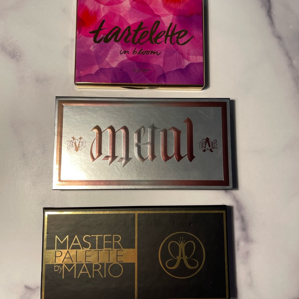 3 Make Up Palettes